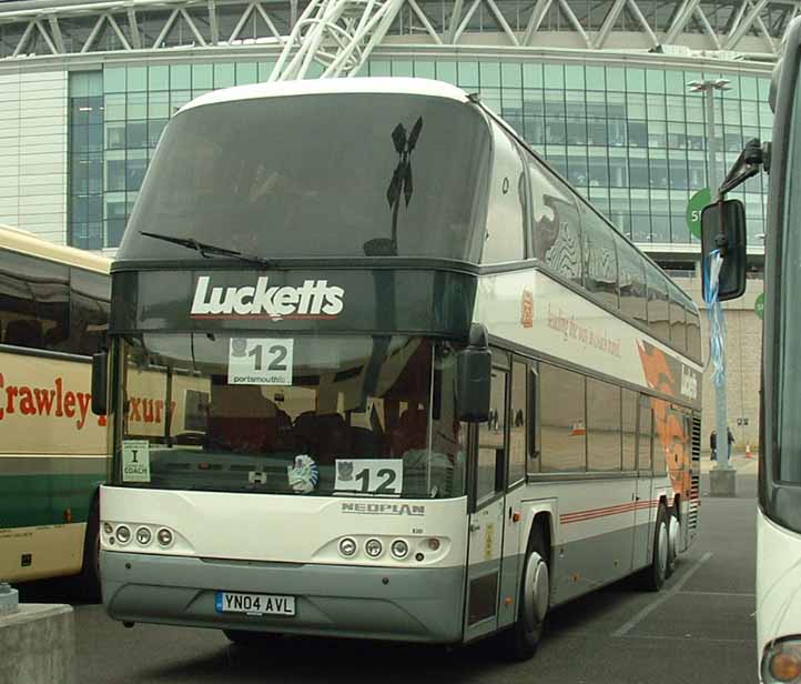 Lucketts Neoplan Skyliner 8301